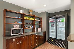 Best Western Plus Kansas City Sports Complex Hotel