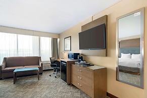 Best Western Plus Kansas City Sports Complex Hotel
