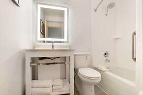 Best Western Plus Kansas City Sports Complex Hotel