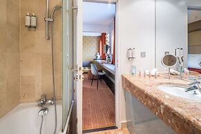 Hotel Paris Neuilly