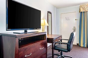Quality Inn Sarasota North Near Lido Key Beach