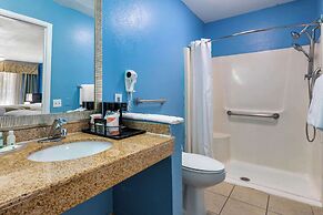 Quality Inn Sarasota North Near Lido Key Beach