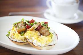 Sheraton Agoura Hills Hotel