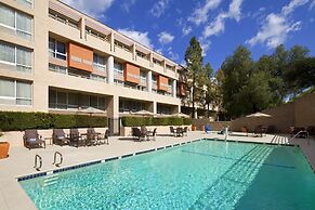 Sheraton Agoura Hills Hotel
