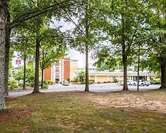 Budgetel Inn & Suites Atlanta