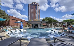 Hilton Anatole