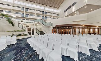 DoubleTree by Hilton Minneapolis - Park Place