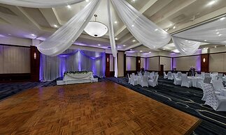 DoubleTree by Hilton Minneapolis - Park Place
