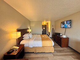 Days Inn by Wyndham Salina I-70