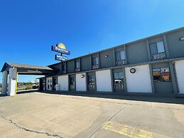 Days Inn by Wyndham Salina I-70