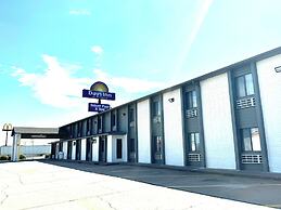 Days Inn by Wyndham Salina I-70