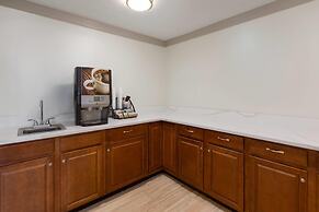 Howard Johnson by Wyndham Malden Boston Area