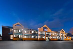 Howard Johnson by Wyndham Malden Boston Area