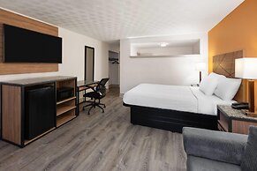 Howard Johnson by Wyndham Malden Boston Area