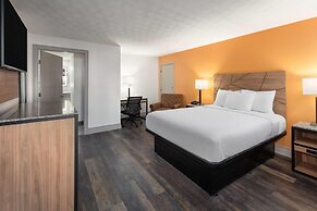 Howard Johnson by Wyndham Malden Boston Area