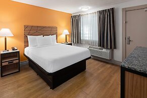 Howard Johnson by Wyndham Malden Boston Area
