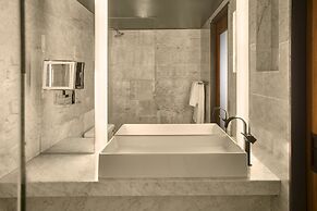 SIXTY Beverly Hills