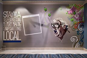 Hotel Versey Chicago Lincoln Park