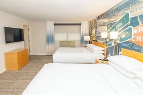 Hotel Versey Chicago Lincoln Park