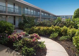 Quality Inn & Suites McDonough South I-75