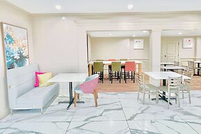 Quality Inn & Suites McDonough South I-75