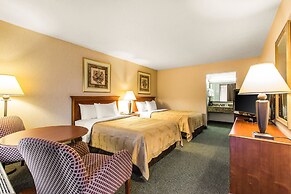 Quality Inn & Suites McDonough South I-75