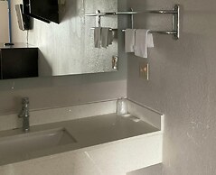 Motel 6 Baton Rouge, LA - East - I-12