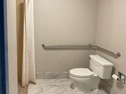 Motel 6 Baton Rouge, LA - East - I-12