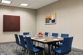 Holiday Inn Express Baltimore At The Stadiums by IHG