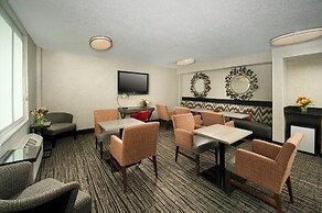 Holiday Inn Express Baltimore At The Stadiums by IHG