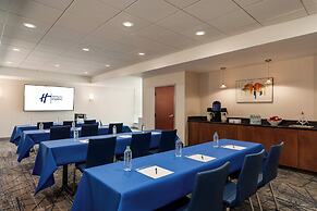 Holiday Inn Express Baltimore At The Stadiums by IHG