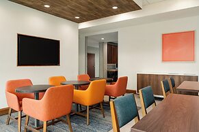 Holiday Inn Express Baltimore At The Stadiums by IHG