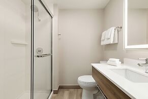 Holiday Inn Express Baltimore At The Stadiums by IHG