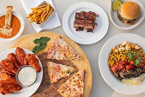 Holiday Inn Hasbrouck Heights-Meadowlands by IHG