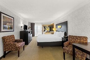 Quality Inn Lakefront