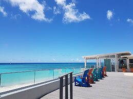 Sea Breeze Beach House by Ocean Hotels - All Inclusive