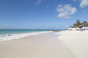 Sea Breeze Beach House by Ocean Hotels - All Inclusive