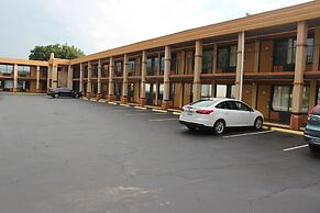 Tampa Inn - Near Busch Gardens