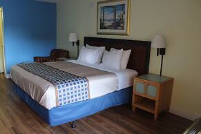 Tampa Inn - Near Busch Gardens