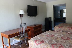 Tampa Inn - Near Busch Gardens
