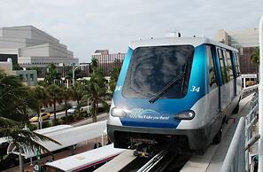 Holiday Inn Port of Miami - Downtown by IHG