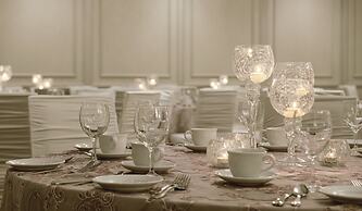 Holiday Inn Winnipeg South by IHG