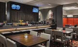 Holiday Inn Winnipeg South by IHG