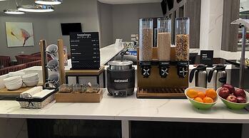 Holiday Inn Winnipeg South by IHG