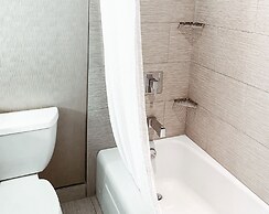 Crowne Plaza Chicago SW - Burr Ridge by IHG