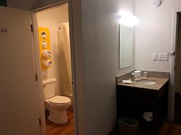 Motel 6 La Crosse, WI
