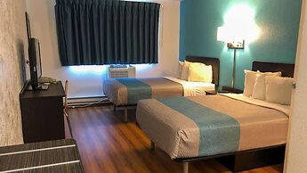 Motel 6 La Crosse, WI