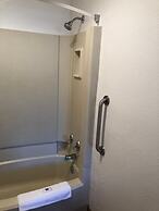 Motel 6 La Crosse, WI