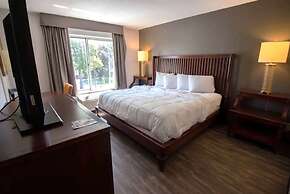 Baymont Inn and Suites by Wyndham Columbus / Near OSU