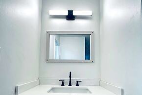 Baymont Inn and Suites by Wyndham Columbus / Near OSU